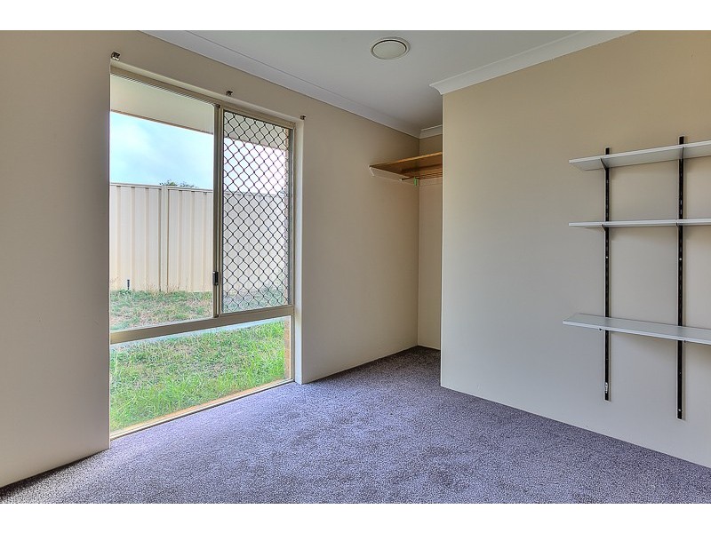 3 Middleton Place, Waikiki WA 6169