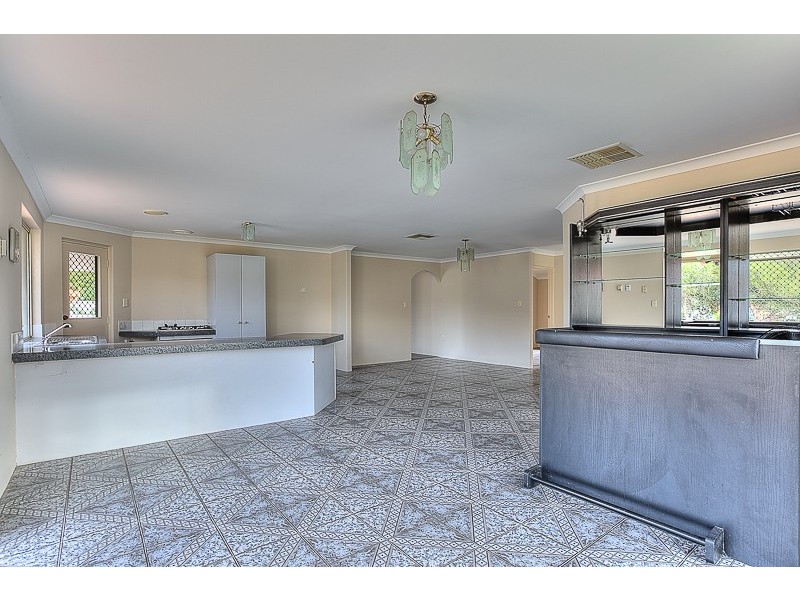 3 Middleton Place, Waikiki WA 6169