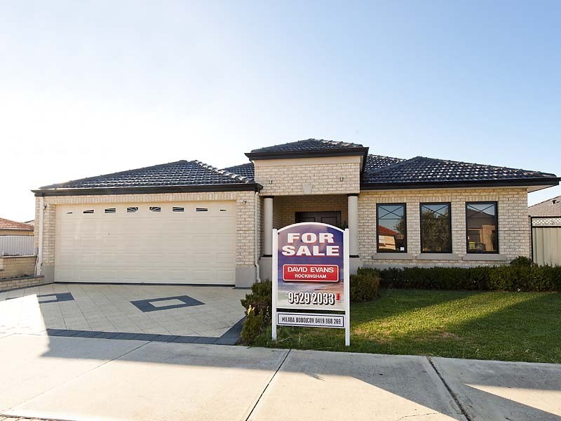 106 Hawker Street, Shoalwater WA 6169