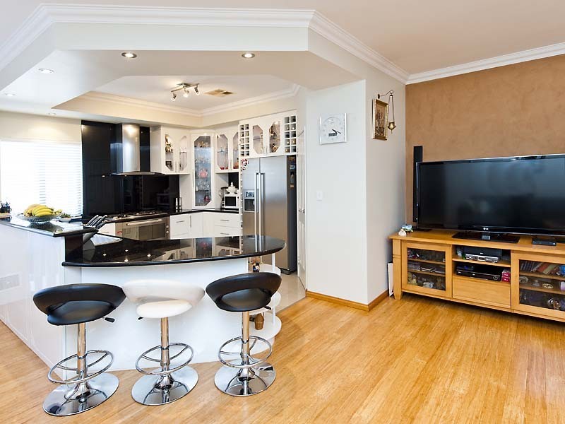 106 Hawker Street, Shoalwater WA 6169