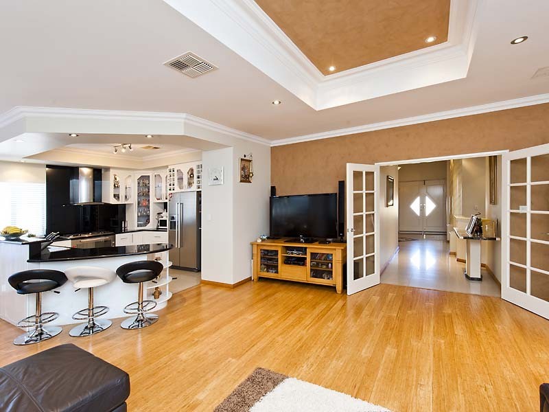 106 Hawker Street, Shoalwater WA 6169