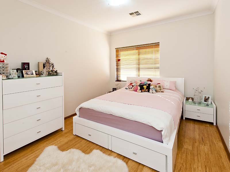 106 Hawker Street, Shoalwater WA 6169