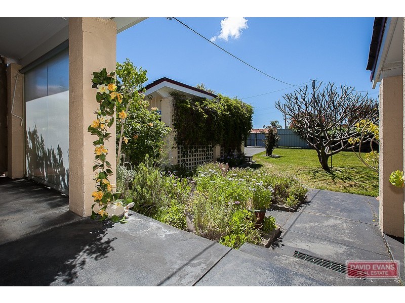 7 Taurus Court, Rockingham WA 6168