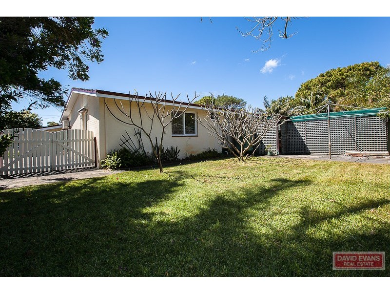 7 Taurus Court, Rockingham WA 6168