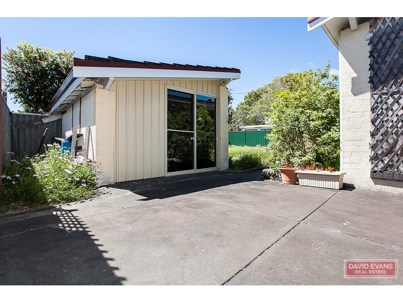 7 Taurus Court, Rockingham WA 6168