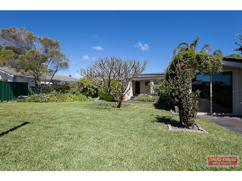 7 Taurus Court, Rockingham WA 6168