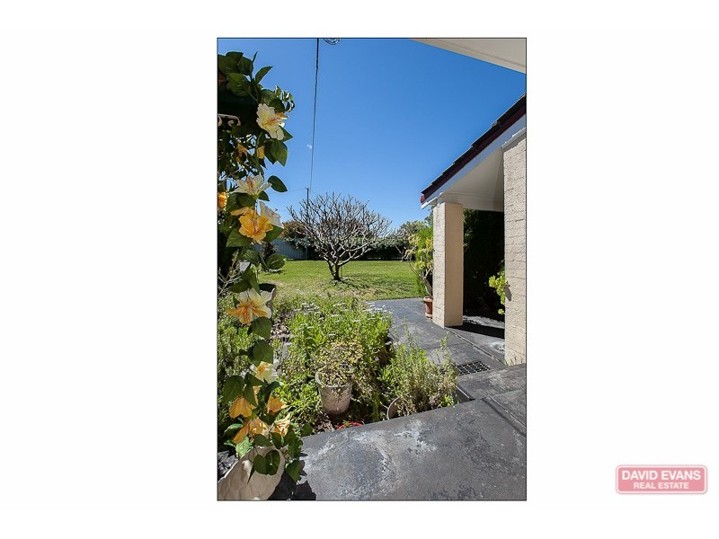 7 Taurus Court, Rockingham WA 6168