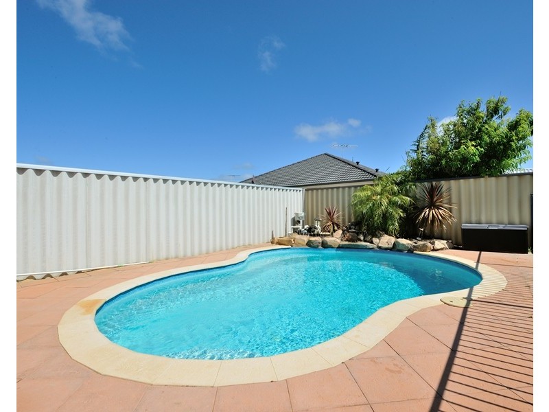 20 Brindabella Avenue, Rockingham WA 6168