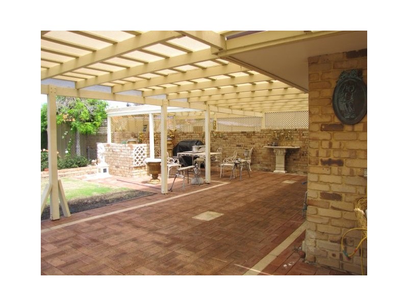 35 Cruise Road, Safety Bay WA 6169