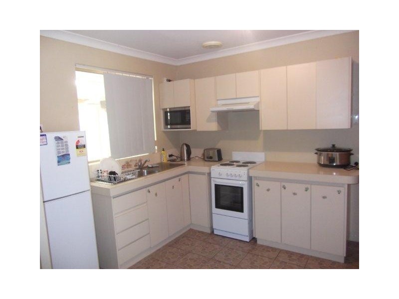 27 Gascoyne Way, Cooloongup WA 6168