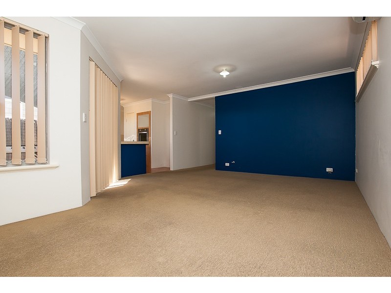 2/66 Parkin Street, Rockingham WA 6168