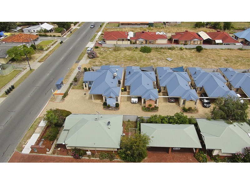 2/66 Parkin Street, Rockingham WA 6168