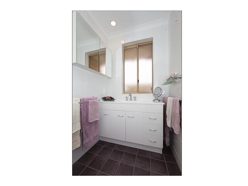 33 Cumberland Way, Waikiki WA 6169