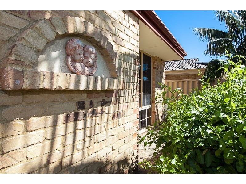 33 Cumberland Way, Waikiki WA 6169