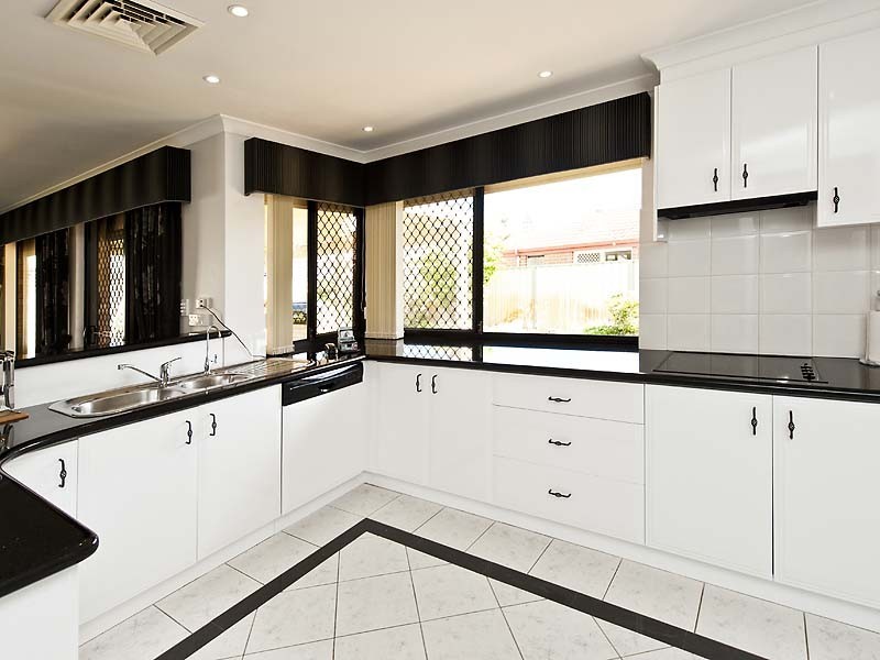 196 Fendam Street, Warnbro WA 6169