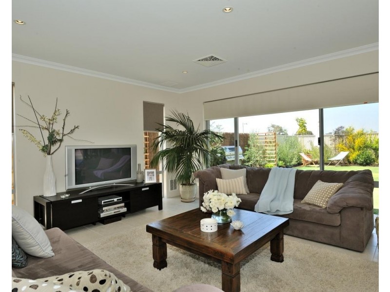 19 Makybe Drive, Baldivis WA 6171