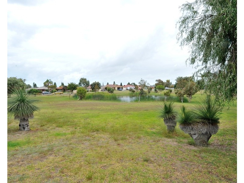 1 Lille Lane, Port Kennedy WA 6172