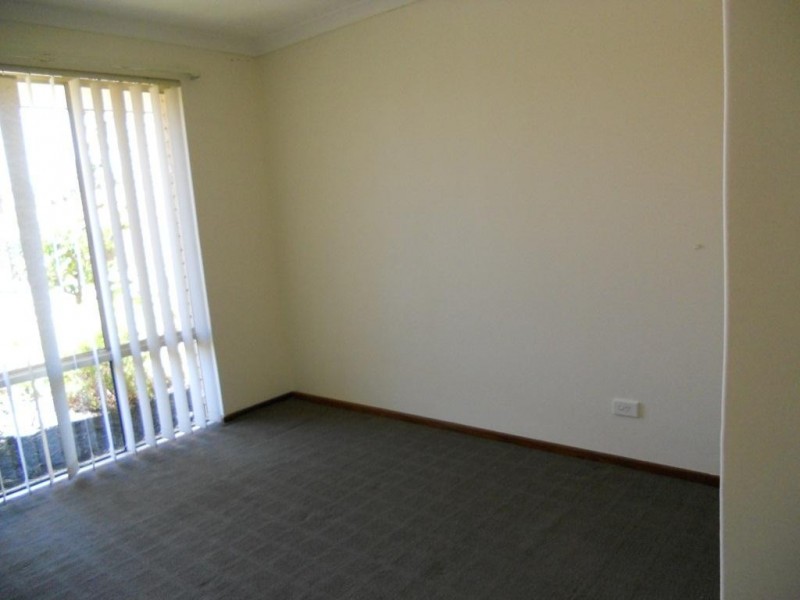 8/20 Kybra Mews, Rockingham WA 6168