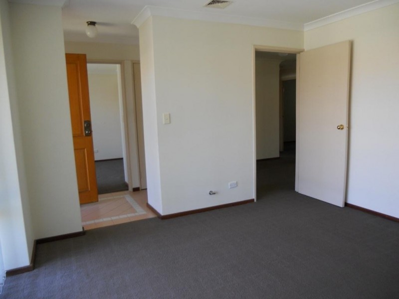 8/20 Kybra Mews, Rockingham WA 6168