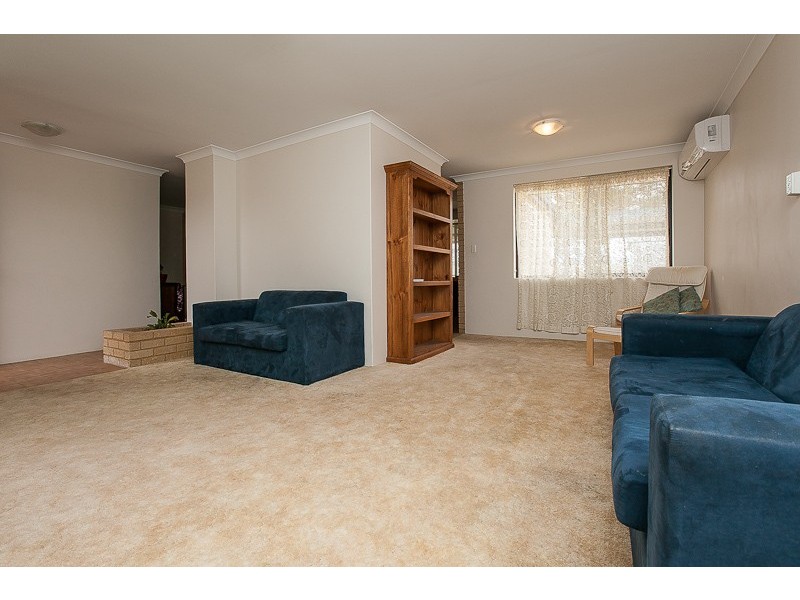 6 Swifts Court, Rockingham WA 6168