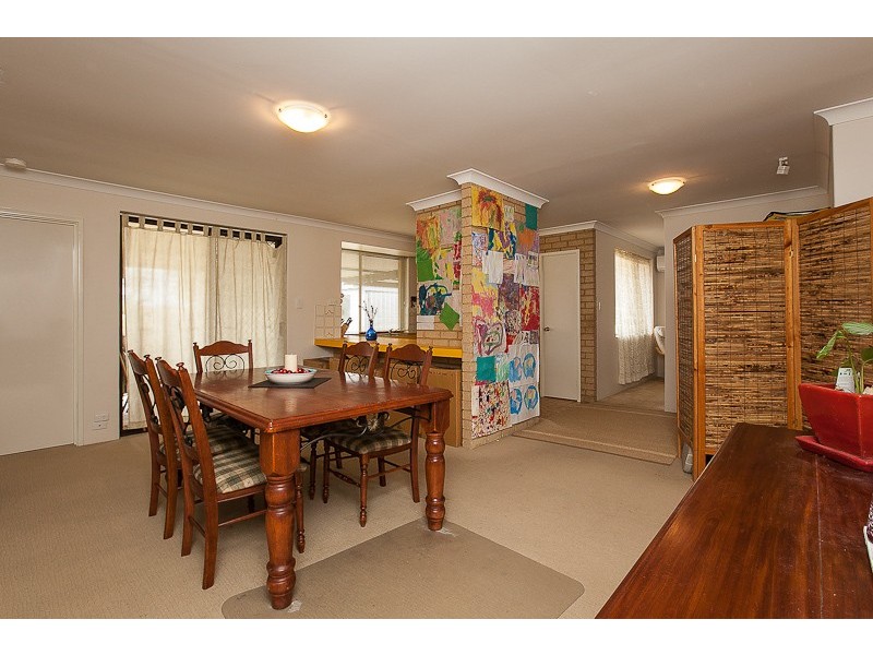 6 Swifts Court, Rockingham WA 6168