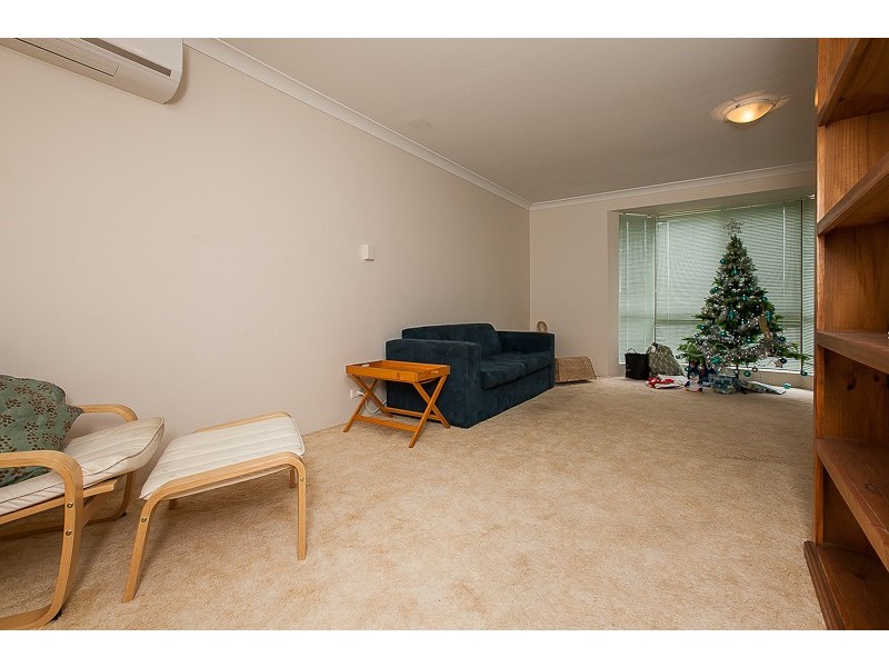 6 Swifts Court, Rockingham WA 6168