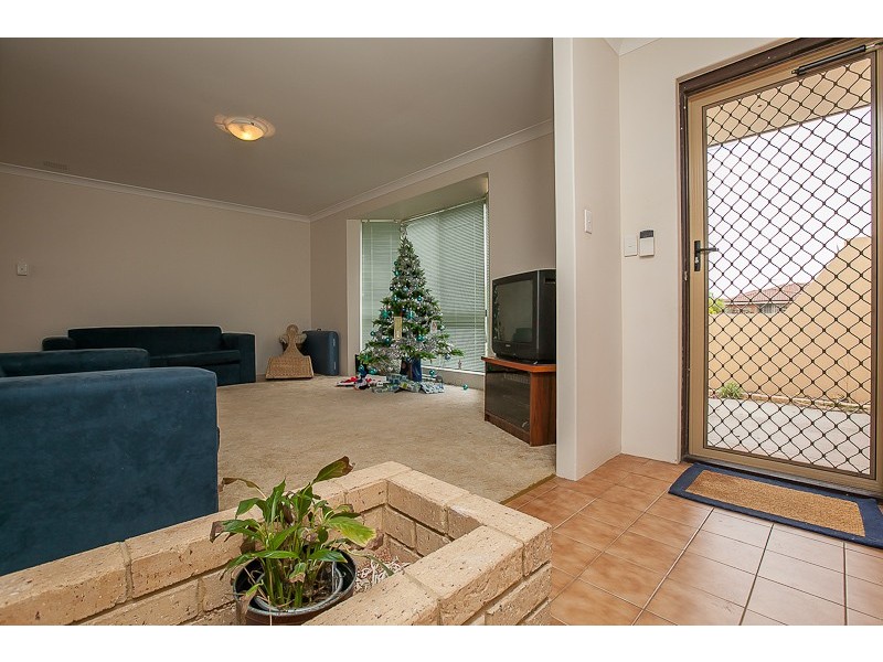 6 Swifts Court, Rockingham WA 6168