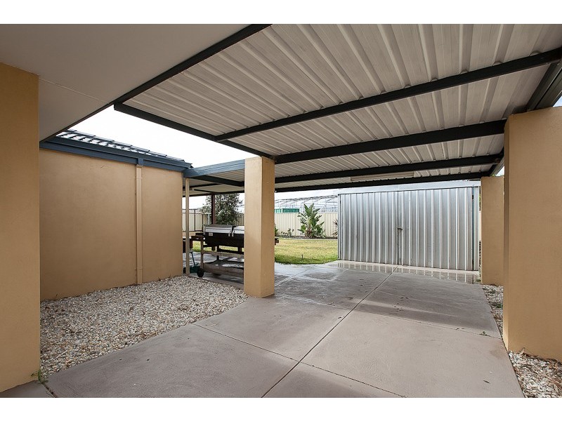 6 Swifts Court, Rockingham WA 6168