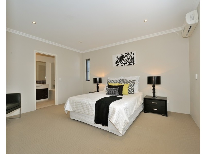 6 / 3 Sloan Street, Rockingham WA 6168