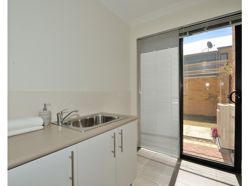 6 / 3 Sloan Street, Rockingham WA 6168