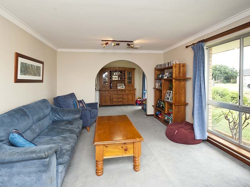 31 Boon Court, Rockingham WA 6168