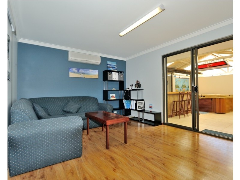 79 Currie Street, Warnbro WA 6169