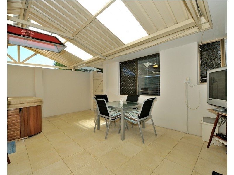 79 Currie Street, Warnbro WA 6169