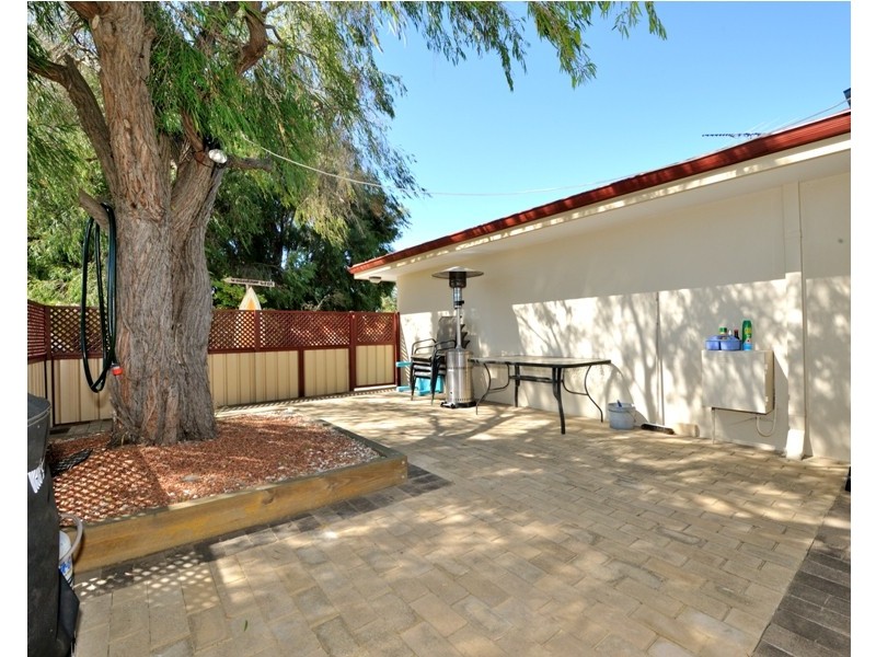 79 Currie Street, Warnbro WA 6169