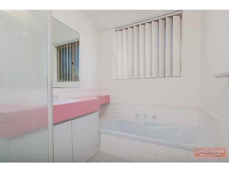 21 Serenoa Court, Warnbro WA 6169