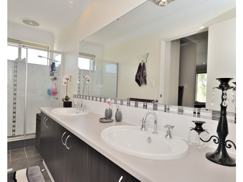 25 Burlington Drive, Baldivis WA 6171