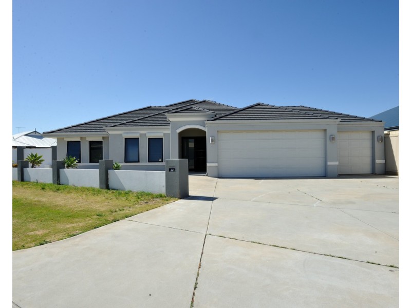 42 Whitemoss Turn, Waikiki WA 6169