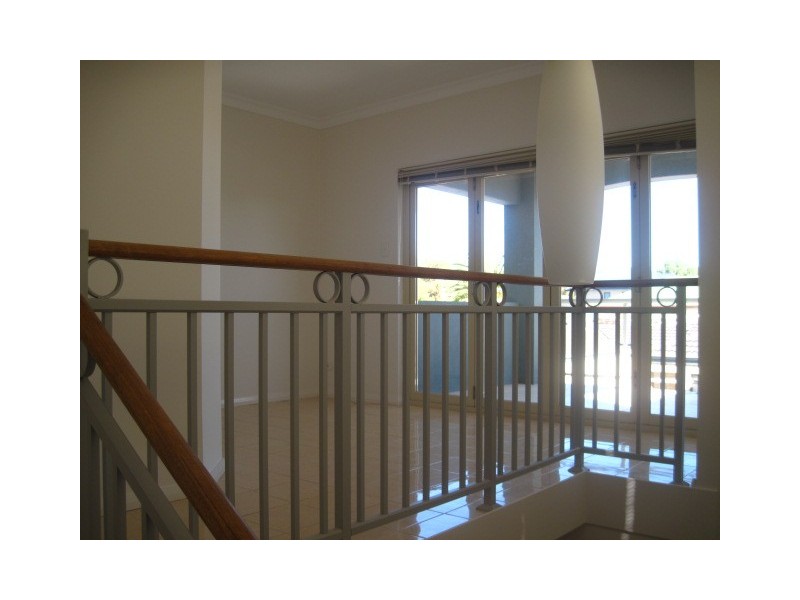 3/138 Lewington Street, Rockingham WA 6168