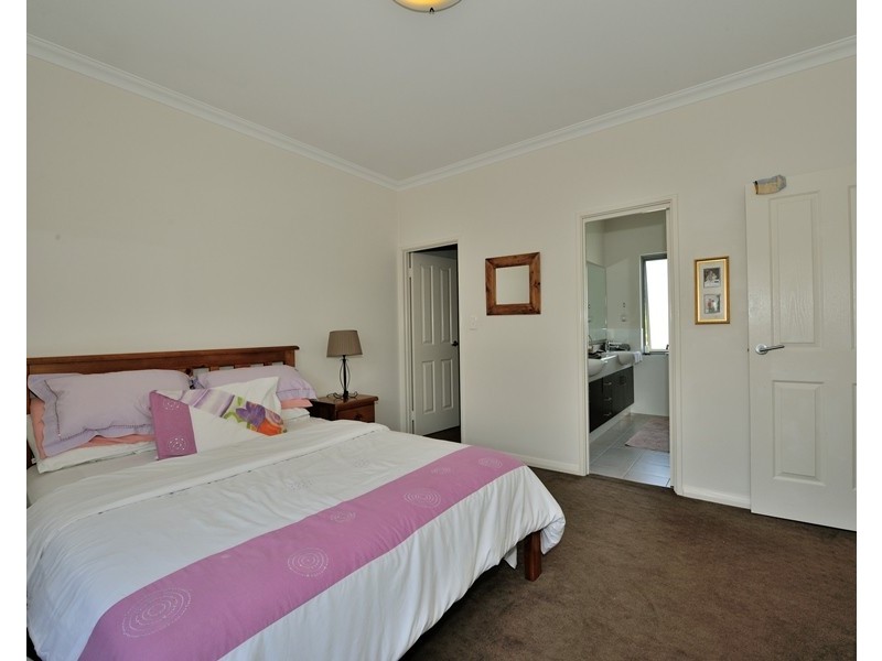 4/205 Kent Street, Rockingham WA 6168