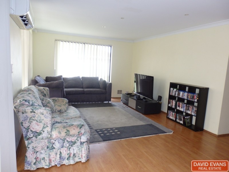 61 Chelmsford Avenue, Port Kennedy WA 6172