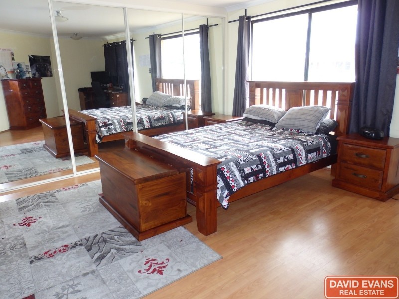 61 Chelmsford Avenue, Port Kennedy WA 6172