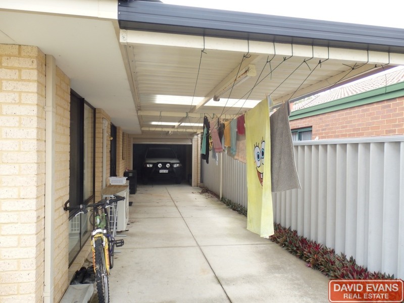 61 Chelmsford Avenue, Port Kennedy WA 6172