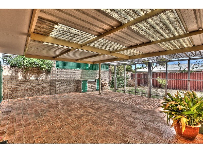 43 Trade Winds Drive, Safety Bay WA 6169