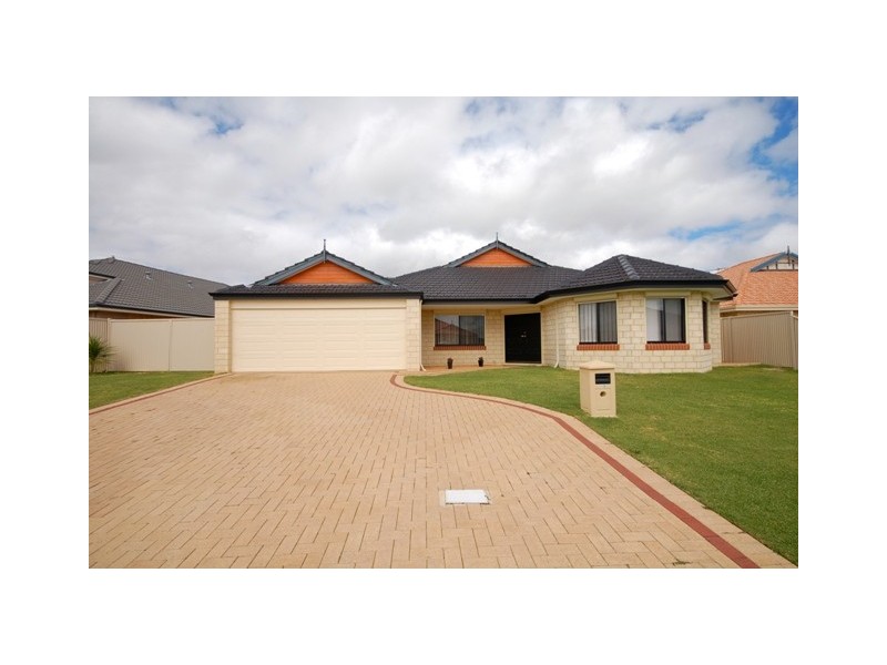 13 Ambleside Parade, Waikiki WA 6169