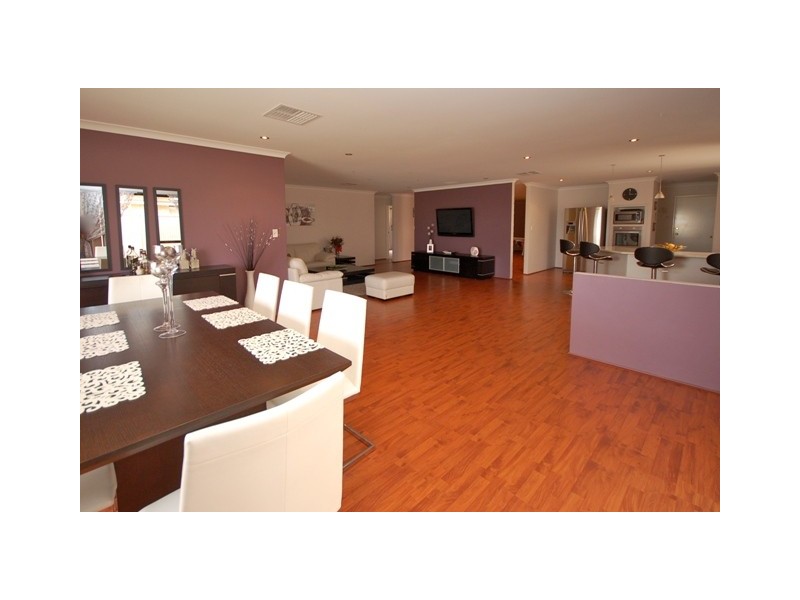 13 Ambleside Parade, Waikiki WA 6169