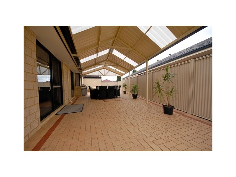 13 Ambleside Parade, Waikiki WA 6169