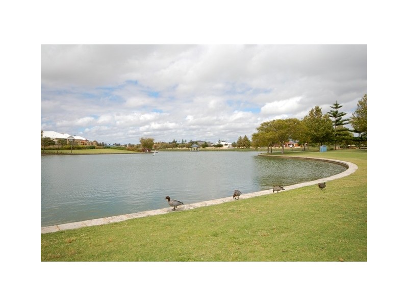 13 Ambleside Parade, Waikiki WA 6169