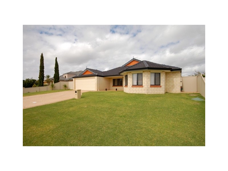 13 Ambleside Parade, Waikiki WA 6169