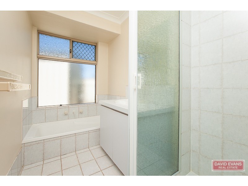 13 Maroon Place, Warnbro WA 6169