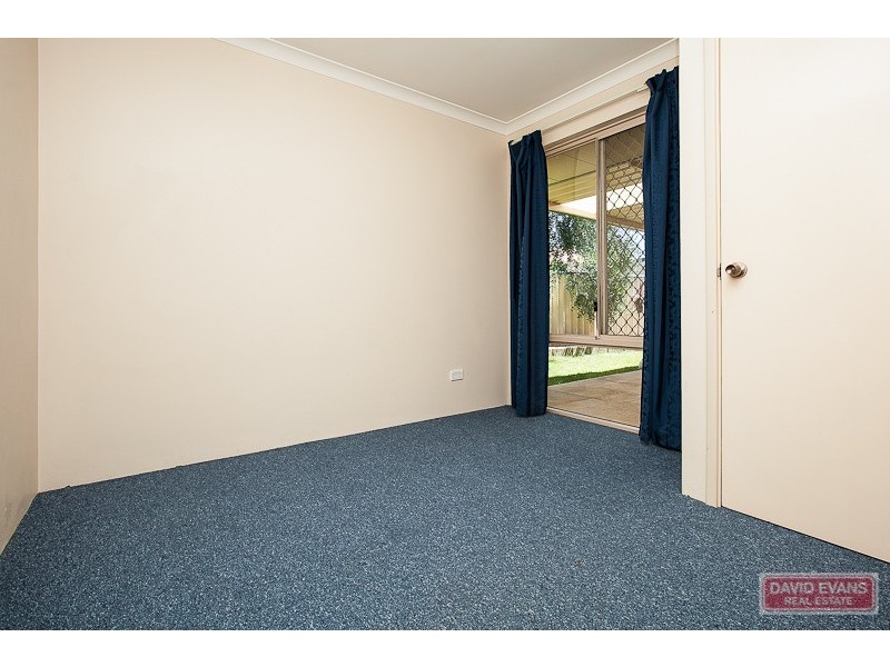 13 Maroon Place, Warnbro WA 6169